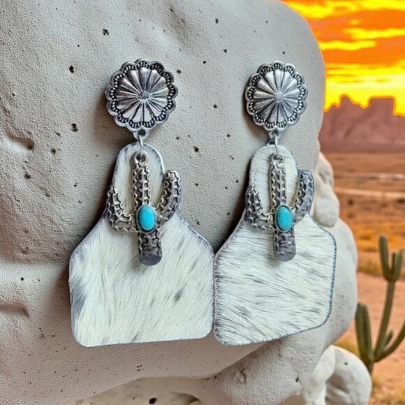 🆕️ Handmade Cowgirl Leather Earrings Boho Chic Cactus Style with Turquoise👢 - Picture 9 of 9